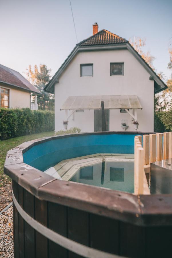 Csonakos Haz / The Boat House Villa Badacsonyörs Exteriör bild
